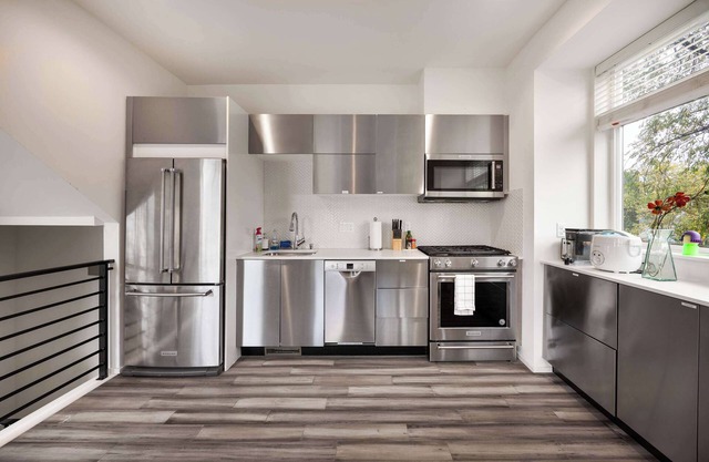 Stylish 3BR Home Near Swedish Hospital & Downtown