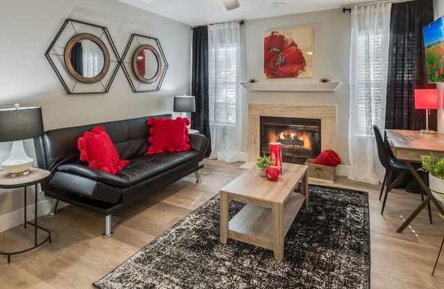 Stylish Apartment In A Great Location!
