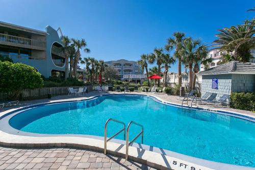 Stylish Beach Condo in St Augustine