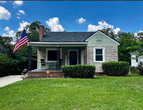Stylish Bungalow Near Fort Benning