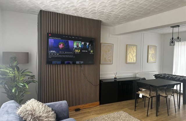 Stylish Home Away From Home with WiFi in Hartlepool