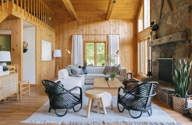 Stylish Mountain Getaway close to Stratton w/Spa