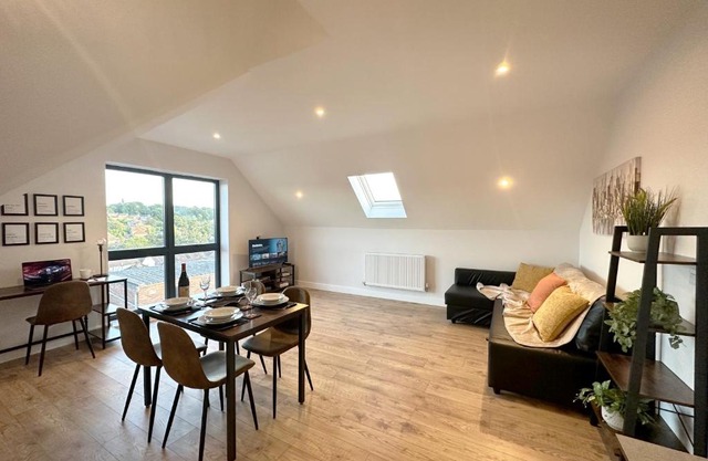 Stylish & Spacious Apartment