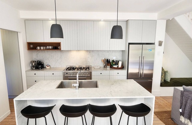 Stylish Terrace Living in Paddington's Heart - Air Con + Parking