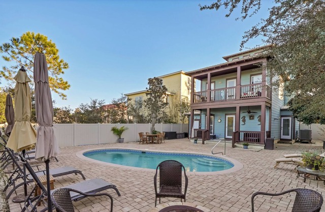 Sugar Hill Hang: Seagrove🏖PRIV POOL🏖Master/Main🏖Sleeps 12🏖BONFIRES 3/16-4/13 & 5/25-8/10