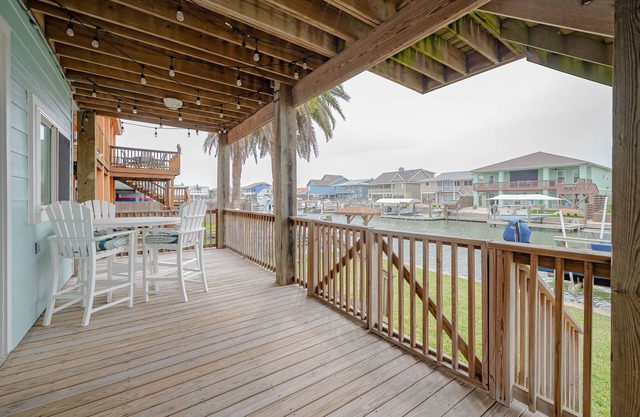 Sugar’s by the Sea - Canal Waterfront with Dock