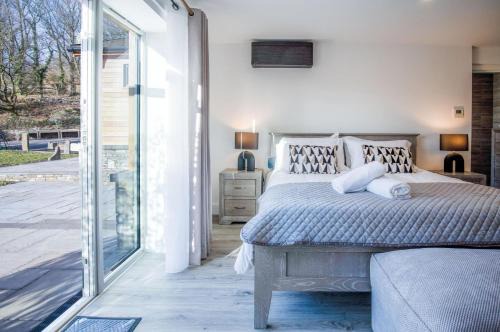 Suite 10 - Sleeping Giant Hotel - Pen Y Cae Inn