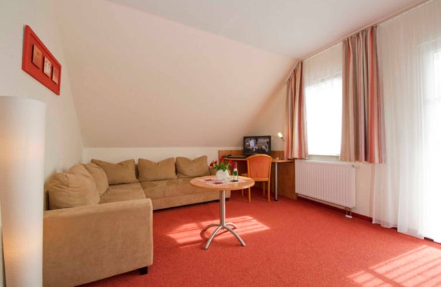 Suite with balcony 2 - Hotel Sonnenklahr 44003