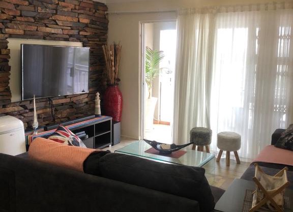 Summer Sands - Durban North Beach Accommodation