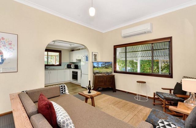 Summerfield Cottage - Hunter Valley, renovated House in central North Rothbury