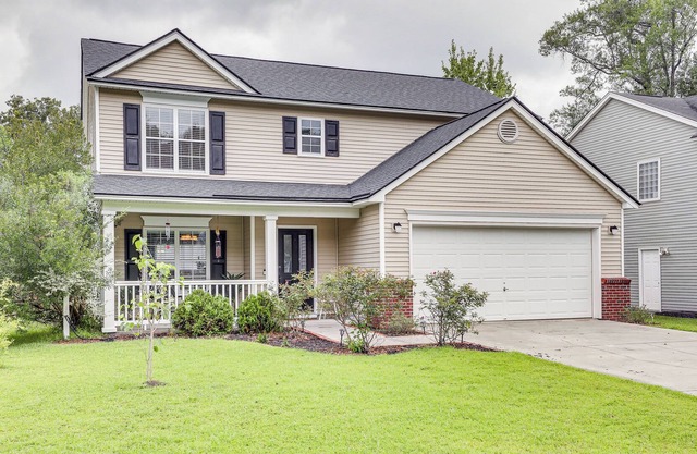 Summerville Family Home w/ Porch!