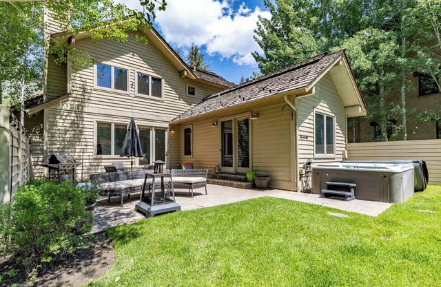 Sun Valley Hillside Home | Hot Tub + Mountain Views