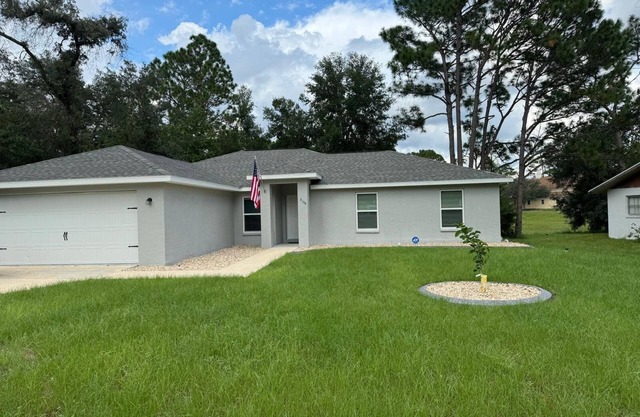 Sunny 4BR Oasis with Pool! Golf Nature & Fun Nearby – Sleeps 10 Book Your Escape