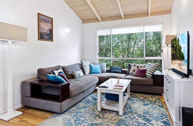 Sunny and Spacious Yaroomba Home with Pool
