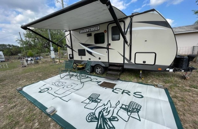 Sunny Florida Camper near springs, beach, quaint town and Disney