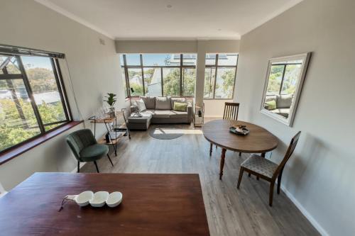 Sunny modern space with Mountain View