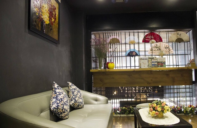 Sunny Serviced Apartment