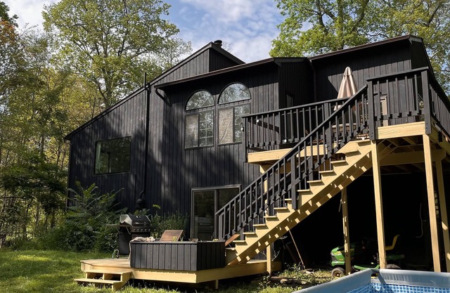 Sunny upstate cabin on 2 acres! Enjoy hikes, restaurants, golf, farms, museums