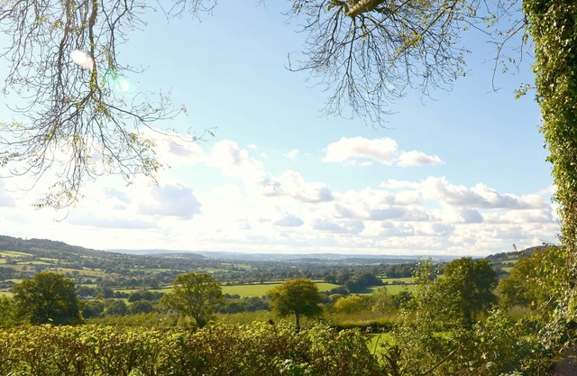 Sunnybank A Holiday With A View!