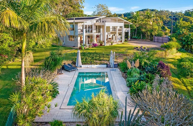 Sunrise Estate - Beautiful, spacious home - Byron Hinterland