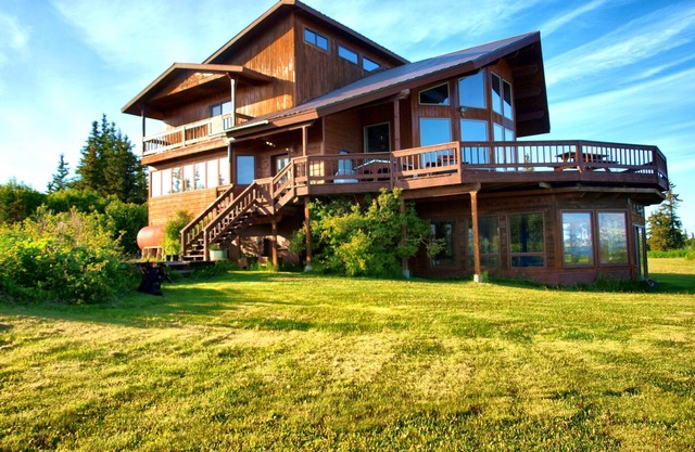 Sunrise Glacier Lodge
