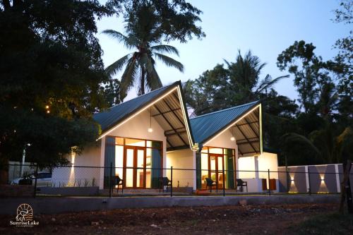 Sunrise Lake Resort