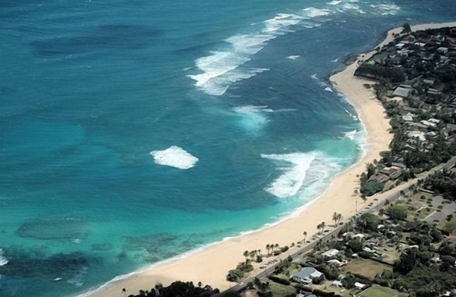 'Sunset Hale' Close to Beach