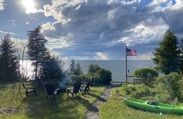Sunsets-Waterfront-5Star-Trails-Kayaks-bath towels! Egg Harbor - Winter Escape!