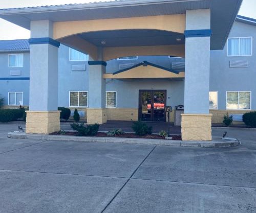 Super 8 by Wyndham Martinsville