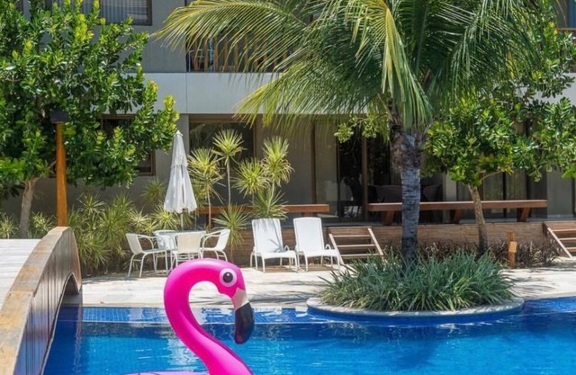 Super cozy flat in waterfront condominium. Sleeps 6 people.