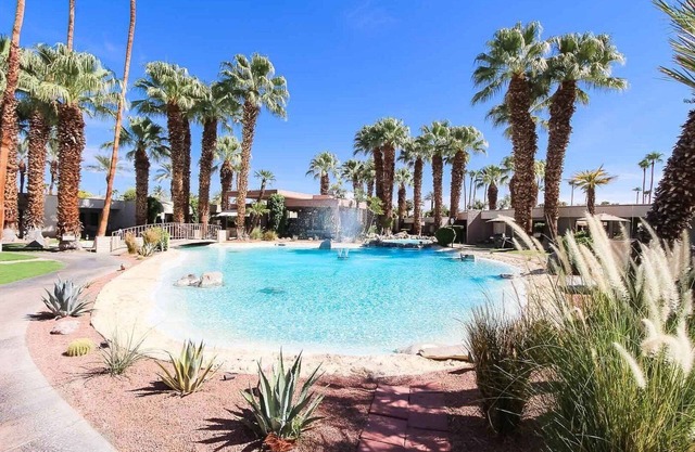 Super Deluxe Palm Springs Condo