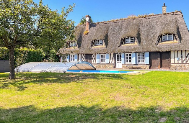 Superb Normandy cottage with swimming pool for 8pers
