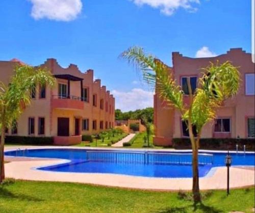 Superbe appartement avec piscine en bord de mer