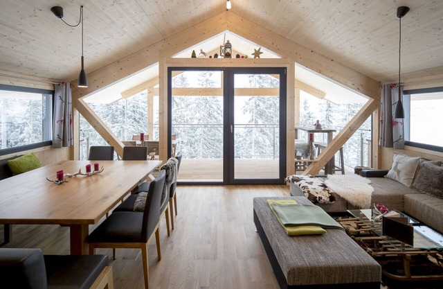 Superior Chalet # 13 with sauna & whirlpool inside