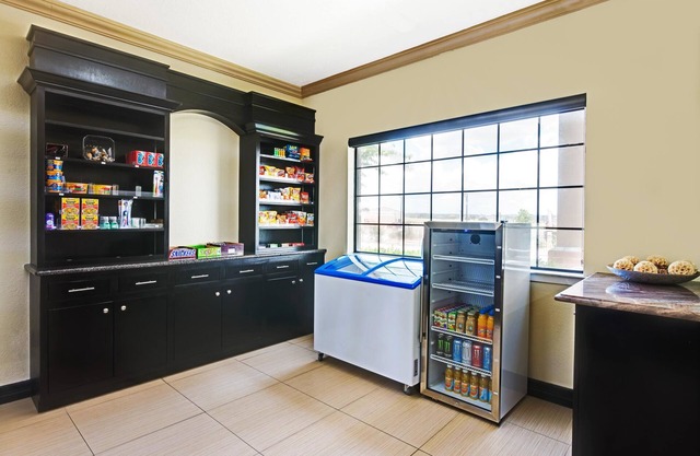 SureStay Plus by Best Western San Antonio Airport
