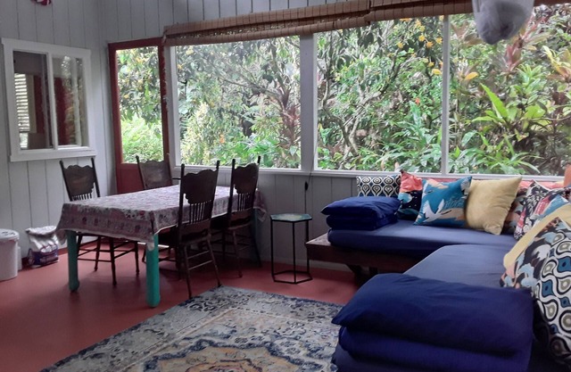 Sweet retreat close to the ocean. Where natures sights and sounds delight soul.