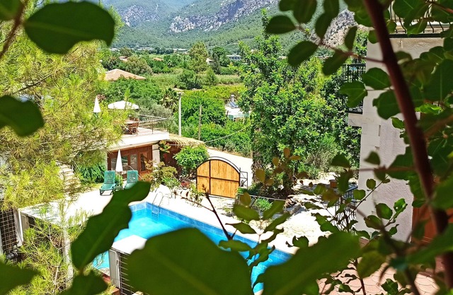 Swiss Eviniz Hotel