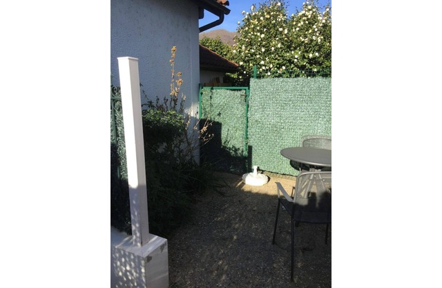 T1Bis in a charming cottage tt comfort center town ST j PIED DE PORTWifi