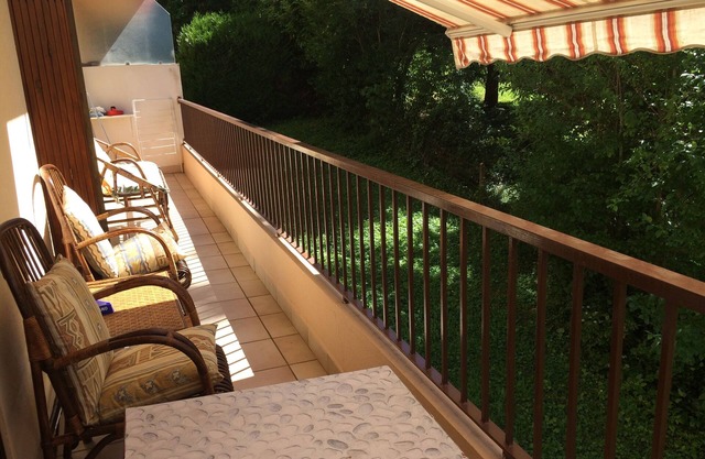T2 5 minutes from downtown, garage and private parking