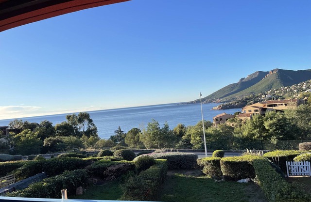 T2 Magifique vue mer à Théoule sur Mer
