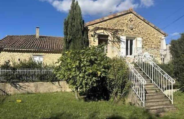 T2 with terrace and garden in the countryside