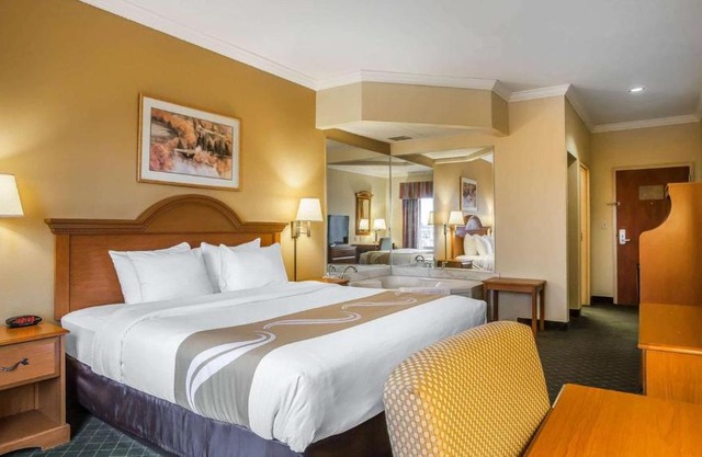 Tahlequah Inn