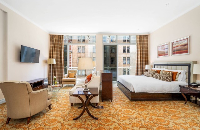 Taj Hotel 305 - Studio Apartment, Sleeps 2