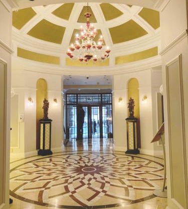 Taj Hotel Cape Town - luxury 5 star suites - very spacious with kitchenette, Lions Head views