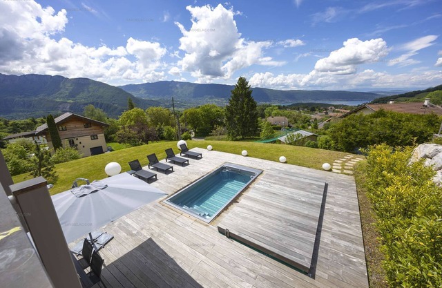 Talloires Adret and Ubac House
