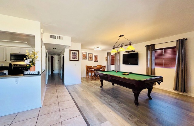Tampabay Entertainment home, with WiFi and all main attractions & beaches near.