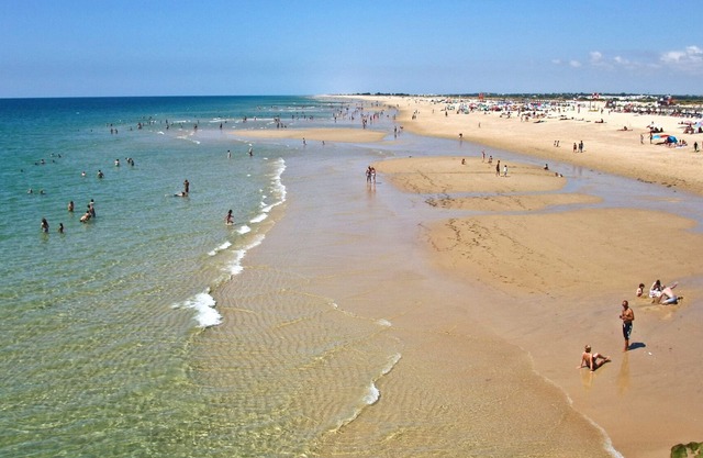 Tavira Central by Homing