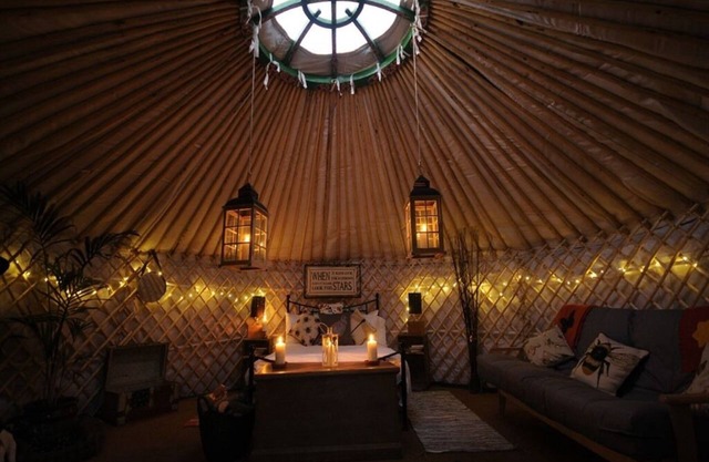 Tent Private Bathroom at Glamping on the Hill