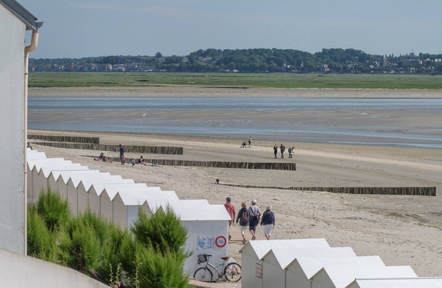 Terrace overlooking the Bay