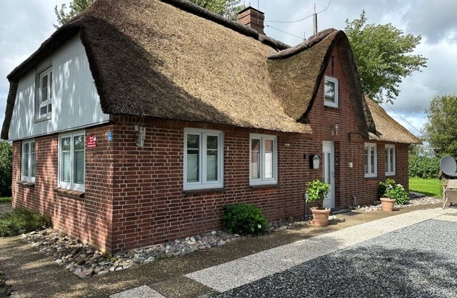 Thatched roof dream on Eiderstedt in North Friesland